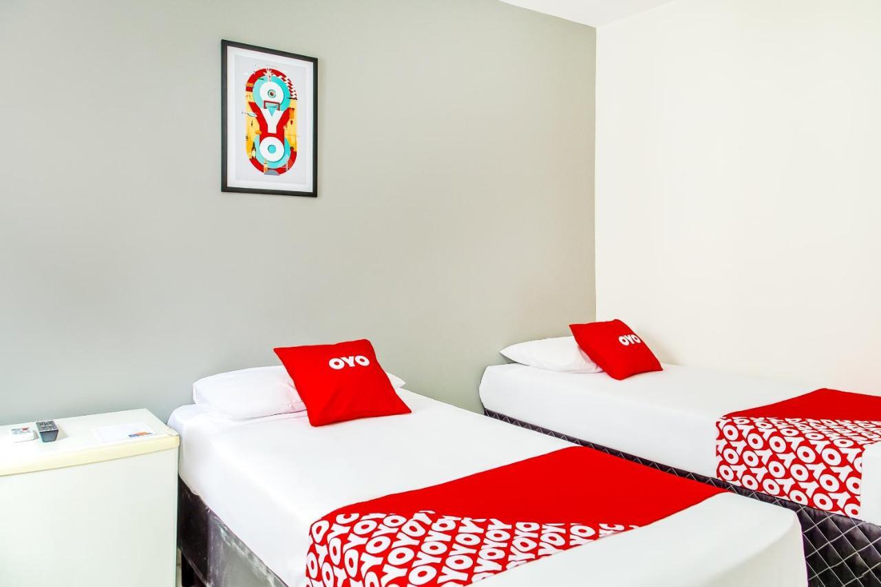 Oyo Hotel Lisboa, São José dos Campos Kültér fotó