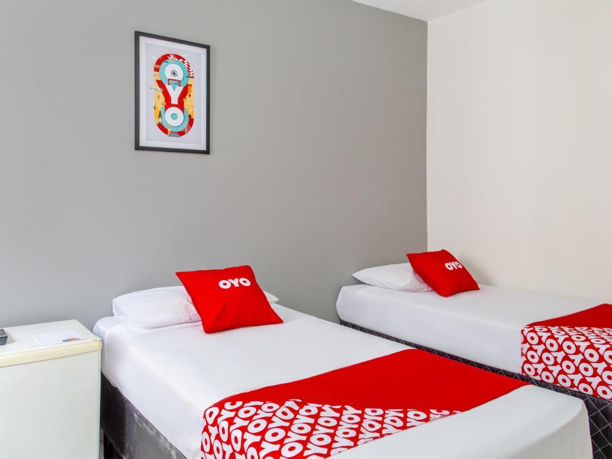 Oyo Hotel Lisboa, São José dos Campos Kültér fotó